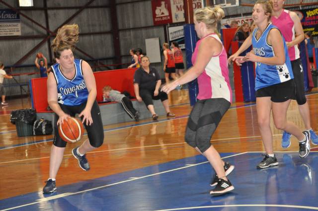 Women’s basketball December 5 | PHOTOS