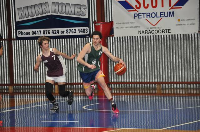 Men’s basketball grand final | PHOTOS