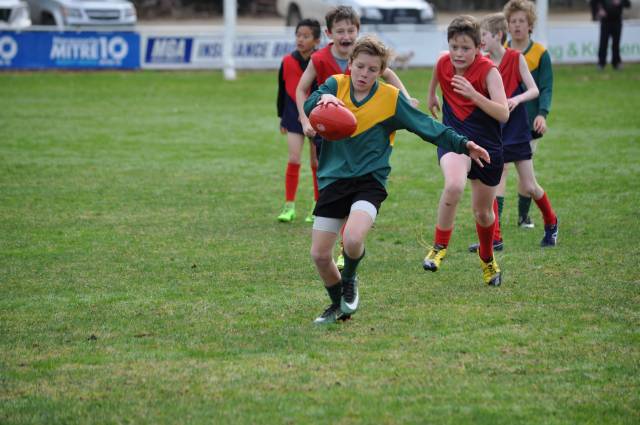 Naracoorte schoolboys footy carnival | PHOTOS