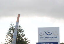 Tourist travels in droves