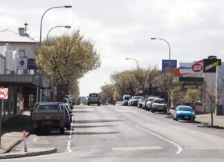 Consider the facts for Millicent Shop Trading Hours