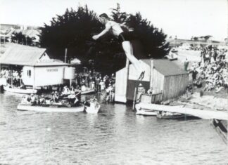 Nelson Regatta hits the water