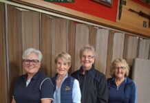 Golfers defy conditions